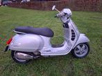 VESPA 125 GTS 2010 12 000 km, Particulier, Scooter