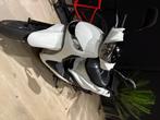 Witte Peugeot scooter 50cc, Fietsen en Brommers, Brommers | Peugeot, Ophalen, Klasse B (45 km/u)
