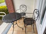 2 ijzeren stoelen met tafeltje en kussens, Ophalen, Zo goed als nieuw, Tuinset