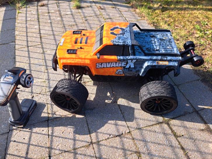 Hpi savage flux 1/8, Hobby en Vrije tijd, Modelbouw | Radiografisch | Auto's, Zo goed als nieuw, Auto offroad, Elektro, Schaal 1:8