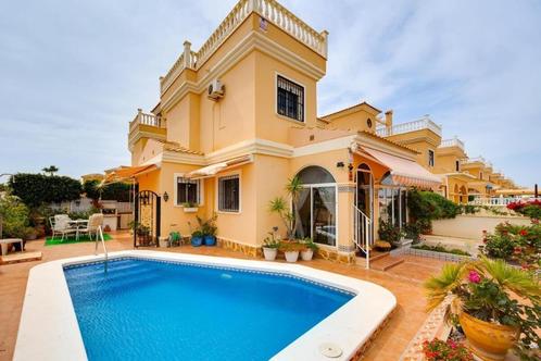 Mediterrane vrijstaande villa met een privé zwembad  Algorfa, Immo, Buitenland, Spanje, Woonhuis, Dorp