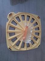 Nouveau festival Tupperware, Enlèvement