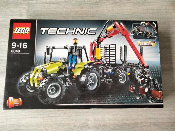 Lego Tractor with Log Loader (8049), Kinderen en Baby's, Speelgoed | Duplo en Lego, Gebruikt, Lego, Ophalen of Verzenden
