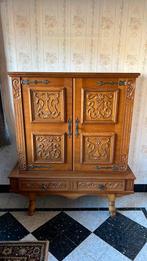 2 samenhorende kasten masief hout gratis, Ophalen