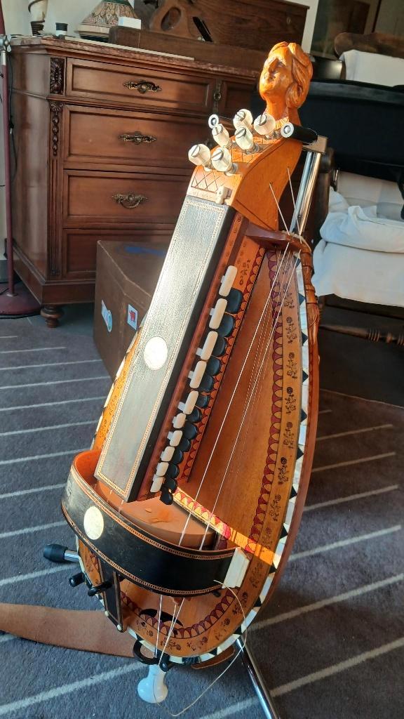 Franse draailier in goede staat, Muziek en Instrumenten, Snaarinstrumenten | Overige, Ophalen