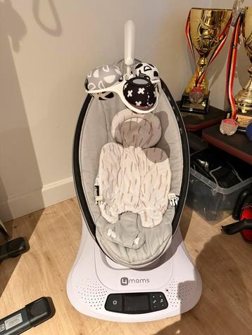 4-moms mamaroo 3  beschikbaar voor biedingen