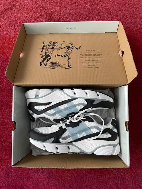 Karhu Super Fulcrum 44,5, Kleding | Heren, Schoenen, Nieuw, Sneakers, Ophalen
