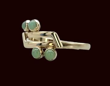 Gouden Vintage design ring met jade. 2025/576. beschikbaar voor biedingen