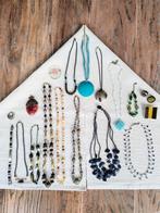 Lot juwelen ( kettingen - armbanden ...) 19 stuks voor € 19, Overige materialen, Gebruikt, Ophalen of Verzenden, Overige kleuren