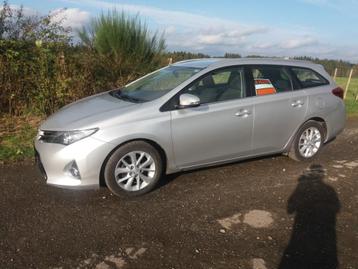 Toyota Auris Touring Sport 1.4 D4D.  disponible aux enchères