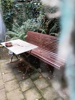 Om gratis tuinbank en piano weg te geven