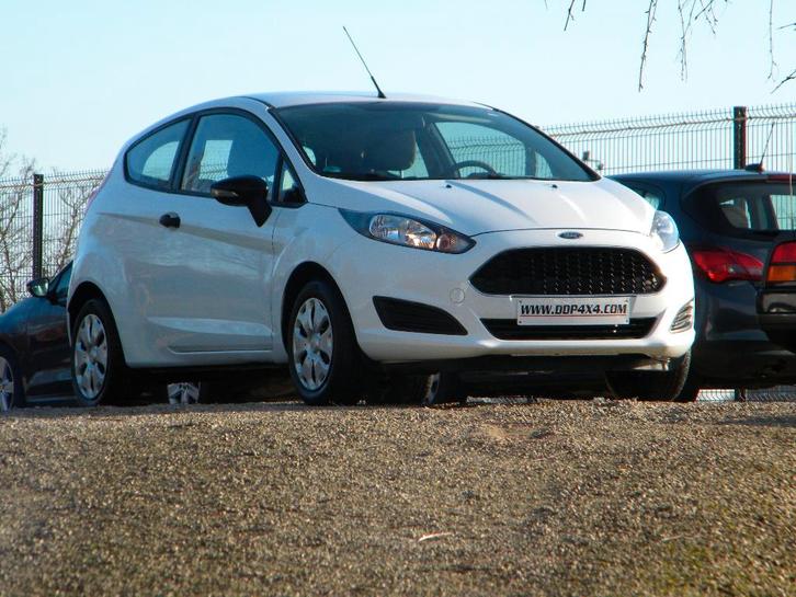 Ford Fiesta 1,25 trend 71825 km 6490€ garantie 12 M., Auto's, Ford, Bedrijf, Fiësta, ABS, Airbags, Airconditioning, Boordcomputer