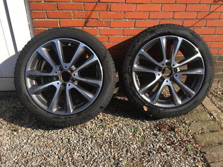 winterbanden mercedes E350e, Auto-onderdelen, Banden en Velgen, Banden en Velgen, Winterbanden, Overige maten, 245 mm, Personenwagen