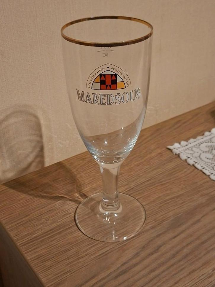 Bierglas : Maredsous, Verzamelen, Glas en Drinkglazen, Zo goed als nieuw, Bierglas, Ophalen of Verzenden