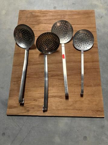 Schuimspaan Inox beschikbaar voor biedingen