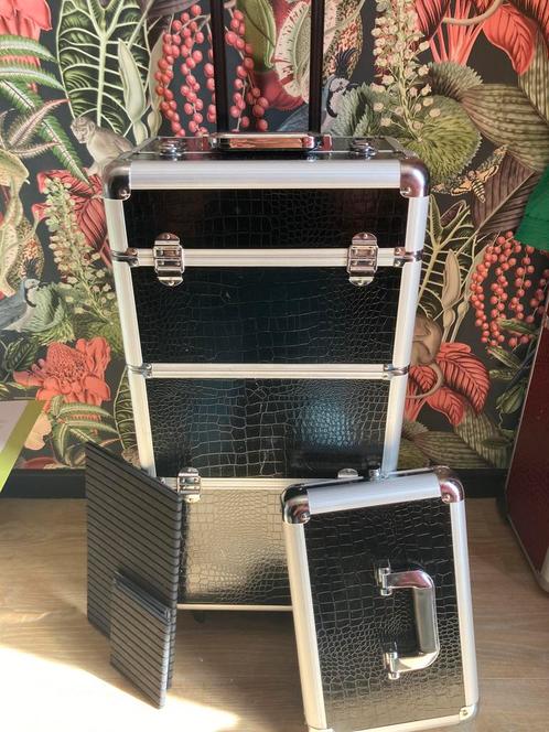Koffer schoonheidsspecialste/kapper, Handtassen en Accessoires, Koffers, Gebruikt, Ophalen