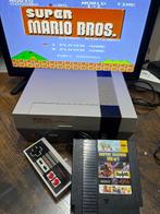Nintendo NES mattel version + cassette de 143 jeux, Games en Spelcomputers, Ophalen of Verzenden, Zo goed als nieuw, Met 2 controllers