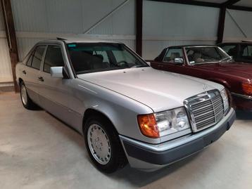 MERCEDES 260e Sportline + Unieke 4-Zits Oldtimer