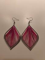 Jolies boucles d'oreilles gothiques girly en métal et fil de, Ophalen of Verzenden, Zo goed als nieuw, Hangers