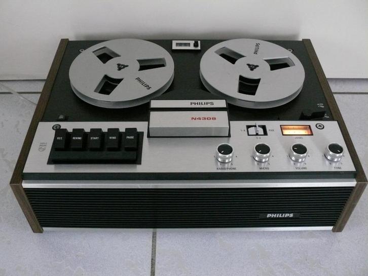 Perfect spelende Philips N4308 4 sporen - 2 snelheden, Audio, Tv en Foto, Bandrecorder, Bandrecorder, Met stofkap, Met banden
