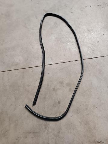 Portier deurrubber voorzijde BMW 1 serie E87 51727159211 715 beschikbaar voor biedingen