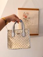 guess silvanas, Handtassen en Accessoires, Ophalen of Verzenden, Zo goed als nieuw