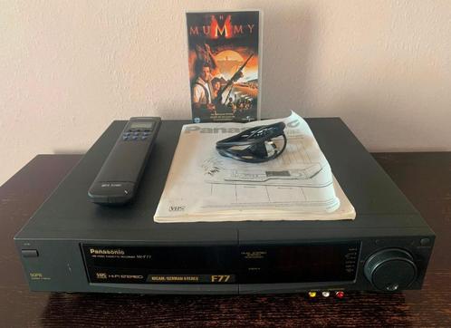 Panasonic VHS Videorecorder + Film, TV, Hi-fi & Vidéo, Lecteurs vidéo, Utilisé, Lecteur ou enregistreur VHS, Enlèvement