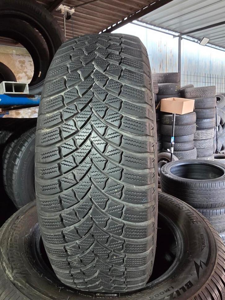 195 65r15 Bridgestone avec montage et équilibrage, Autos : Pièces & Accessoires, Commande, Utilisé