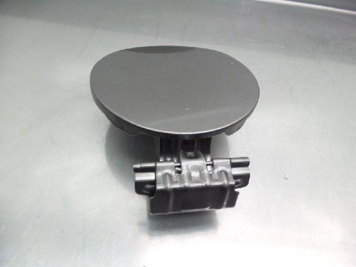 TANKKLEP Toyota Yaris III (P13) (01-2010/09-2020), Auto-onderdelen, Carrosserie, Toyota, Gebruikt