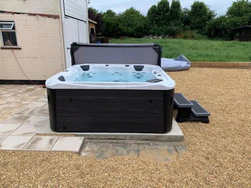 jacuzzi neuf pas cher-meilleur prix partout REMISE jq'a 45%, Tuin en Terras, Terrasdelen en Vlonders, Nieuw, Ophalen