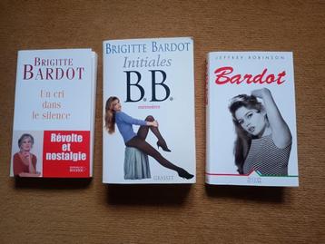 Lot de 3 livres sur Brigitte Bardot  beschikbaar voor biedingen