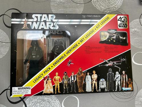 Star Wars - 40th Anniversary - Darth vader + Présentoir, Collections, Star Wars, Neuf, Figurine, Enlèvement ou Envoi
