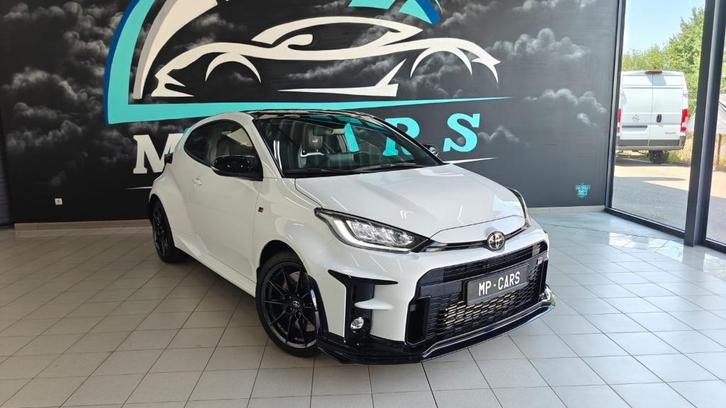 Toyota Yaris GR, Auto's, Toyota, Bedrijf, Te koop, Yaris, 4x4, ABS, Achteruitrijcamera, Adaptieve lichten, Adaptive Cruise Control