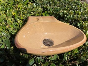 KLEINE VINTAGE LAVABO MET INSCRIPIE A V H 10/12 - 70'S ? NEW beschikbaar voor biedingen