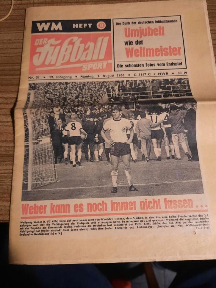 Oude Duitse krant WK finale Engeland-Duitsland 1966, Verzamelen, Sportartikelen en Voetbal, Zo goed als nieuw, Boek of Tijdschrift