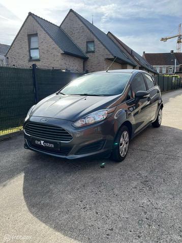 2015 Ford Fiesta 1.25 Benzine Gekeurd Airco beschikbaar voor biedingen