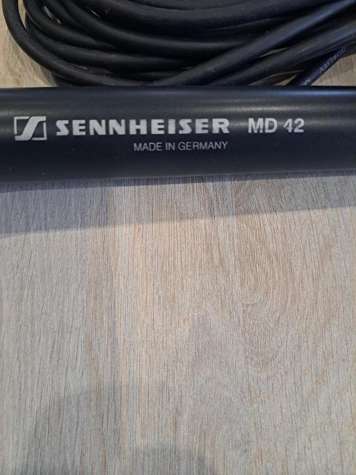 Micro sennheiser MD42 professionnal, Musique & Instruments, Microphones, Comme neuf, Enlèvement