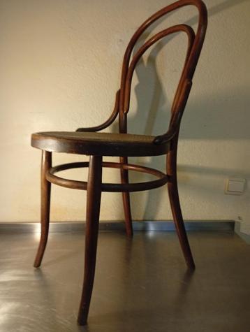 Unieke set van 6 stoelen van Thonet nummer 14 beschikbaar voor biedingen