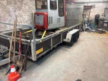Machinetransporter / dieplader beschikbaar voor biedingen