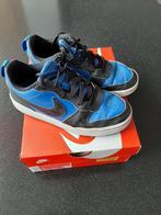 Blauw/ zwarte Nike schoenen maat 36, Kinderen en Baby's, NIKE, Gebruikt, Schoenen, Ophalen of Verzenden