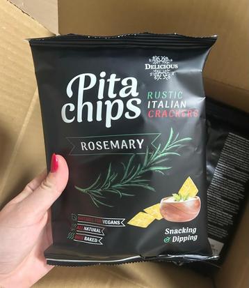 65 zakjes VEGAN pita chips met rozemarijn (80gr/ zakje) beschikbaar voor biedingen