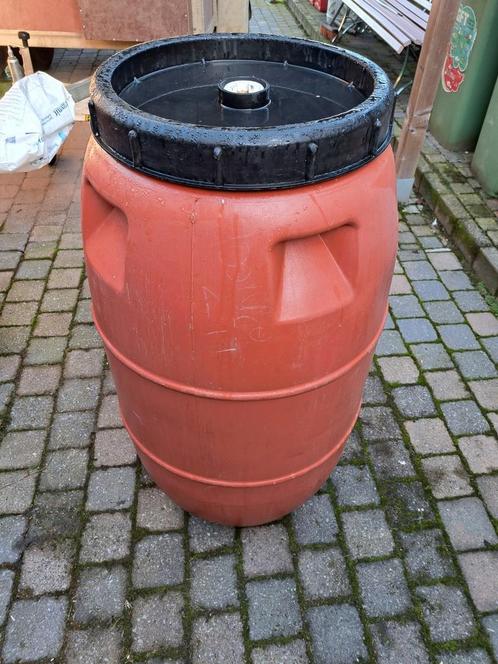 Ronde tonnen, Tuin en Terras, Regentonnen, Zo goed als nieuw, Ophalen
