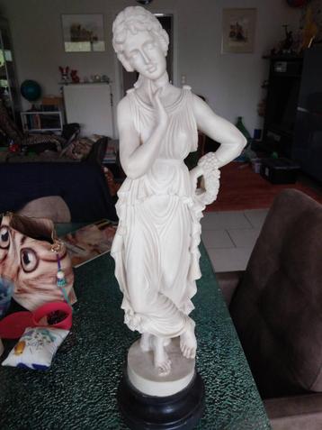 Statue en marbre grec, Enlèvement, Comme neuf, Humain