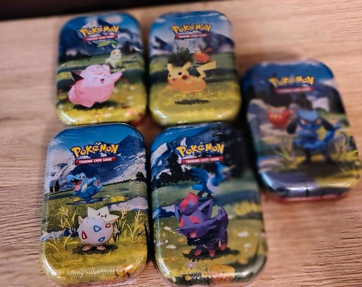 Ascended Heroes Mini ME2.5- Art setje(5tins), Hobby & Loisirs créatifs, Jeux de cartes à collectionner | Pokémon, Neuf, Autres types