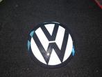 voorste volkswagen golf 7/7.5 logo zwart wit werkt met ACC, Ophalen of Verzenden, Nieuw, Volkswagen