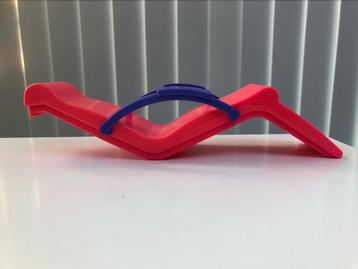 Tuinzeteltje of ligzetel voor barbiepop beschikbaar voor biedingen