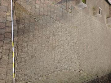 Camouflagenet 2m 1m80 ongeveer beschikbaar voor biedingen