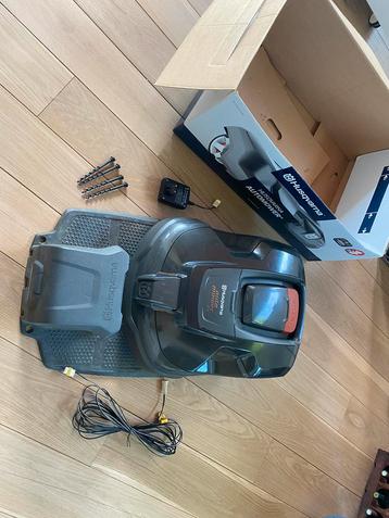 Robot tondeuse Husqvarna 315, Enlèvement ou Envoi, Comme neuf, Husqvarna