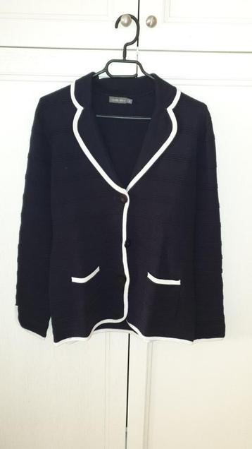 1 GILET – Maat 42 -  Blazer  beschikbaar voor biedingen