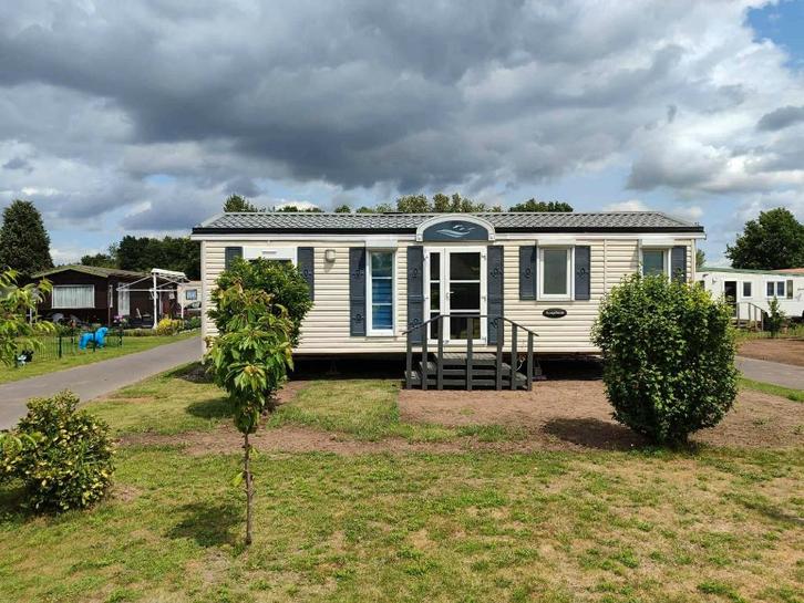 Stacaravan RapidHome mét staanplaats aan het donkmeer, Caravanes & Camping, Caravanes résidentielles, Enlèvement